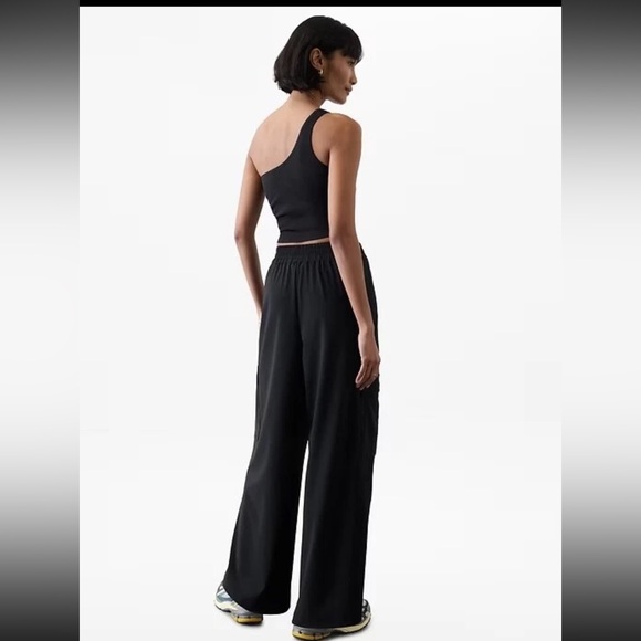 NWT Athleta Pinnacle Cargo Trouser - Picture 2 of 9